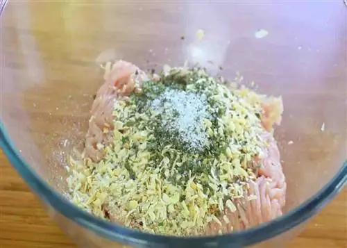 Приправа из куриного фарша для куриных фрикаделек с пармезаном