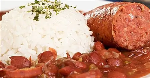Рецепт каджунской красной фасоли с рисом и колбасой Андуй в мультиварке