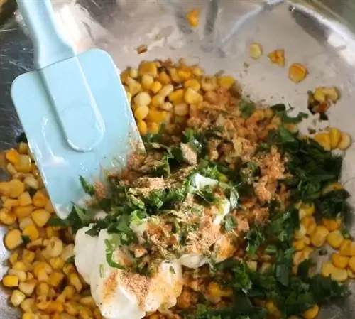 Ингредиенты мексиканского уличного кукурузного салата