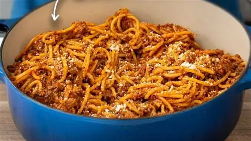 Спагетти за 25 минут с мясным соусом
