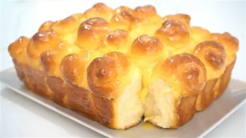 Мягкие и пышные молочные булочки
