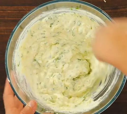 Легкая куриная лазанья со сливочно-белым соусом Легкая куриная лазанья со сливочно-белым соусом