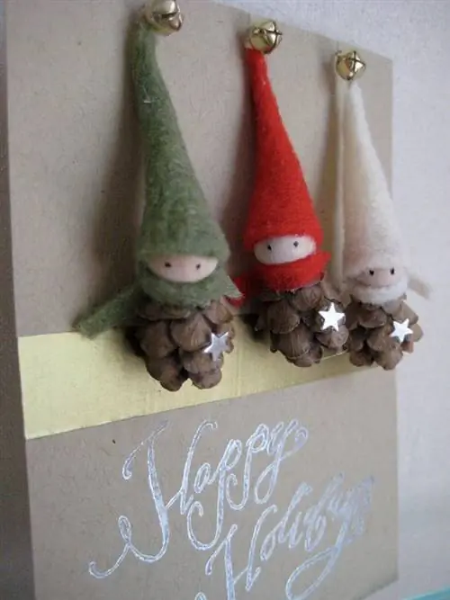 Набор из 3 украшений 2 Tiny Pine Cone Elves от kaniko на Etsy Набор из 3 украшений 2 Tiny Pine Cone Elves от kaniko на Etsy