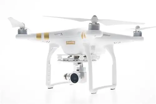 DJI выпускает Phantom 3 с дальним видом от первого лица и записью 4K