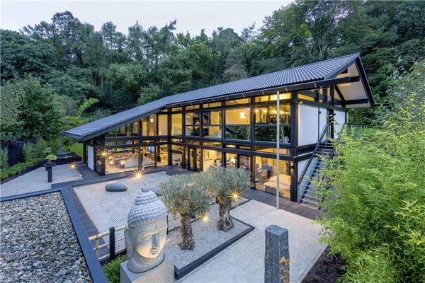 Недвижимость Huf Haus в районе Кингстон-Хилл, Лондон SW15