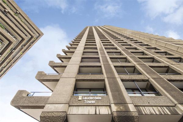 Квартира в Lauderdale Tower On The Barbican Estate, Лондон EC2Y