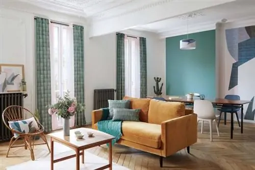 «Краска оттенка Cascade Blue, коллекция Côté de chez Vous x Lucille Boitelle, 49 евро за кастрюлю объемом 2 л». «Краска оттенка Cascade Blue, коллекция Côté de chez Vous x Lucille Boitelle, 49 евро за кастрюлю объемом 2 л».