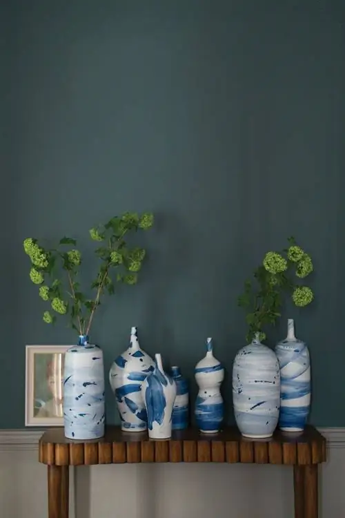 Стены: Inchyra Blue No.289 Estate EmulsionДеревянные изделия: Woàrsted No.284 Estate Eggshell Стены: Inchyra Blue No.289 Estate EmulsionДеревянные изделия: Woàrsted No.284 Estate Eggshell