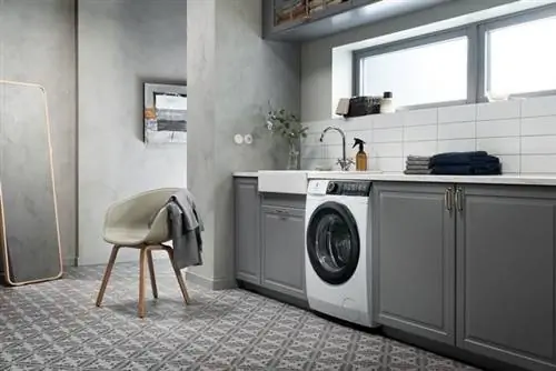 Стиральная машина с сушкой Perfect Care 800. Сертификация Woolmark® Blue по стирке и сушке для сохранения шерсти и кашемира. Технология теплового насоса для сушки одежды при низких температурах с меньшим потреблением энергии. Система SteamCare для подачи пара на сухую, слегка изношенную одежду, чтобы разгладить морщины или освежить ее. Ароматы SteamFragrance создают ощущение свежевыстиранного белья. Система DelicateCare регулирует температуру и движение барабана в зависимости от ткани для идеального ухода. 899 евро. Электролюкс. Стиральная машина с сушкой Perfect Care 800. Сертификация Woolmark® Blue по стирке и сушке для сохранения шерсти и кашемира. Технология теплового насоса для сушки одежды при низких температурах с меньшим потреблением энергии. Система SteamCare для подачи пара на сухую, слегка изношенную одежду, чтобы разгладить морщины или освежить ее. Ароматы SteamFragrance создают ощущение свежевыстиранного белья. Система DelicateCare регулирует температуру и движение барабана в зависимости от ткани для идеального ухода. 899 евро. Электролюкс.