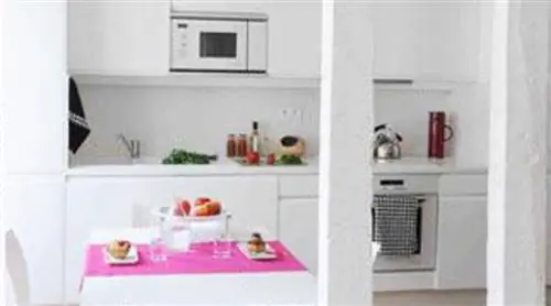 Выбирайте вневременную белую кухню