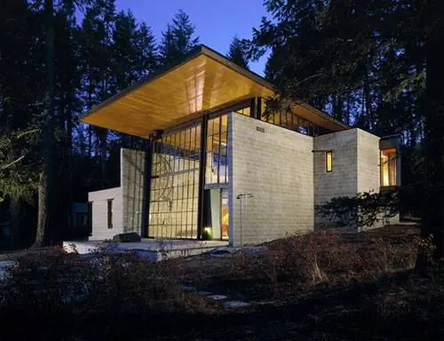 хижина Chicken Point 1 Окно в современный стиль в хижине Chicken Point