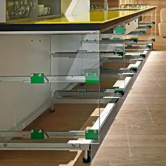 шкафы valcucine invitrum Eco Kitchen 100% перерабатываемая кухня от Valcucine, gReenaissance с использованием Invitrum шкафы valcucine invitrum Eco Kitchen 100% перерабатываемая кухня от Valcucine, gReenaissance с использованием Invitrum