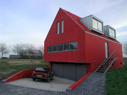 Красный экстерьер дома Paint the Town Dutch Home thumb 630xauto 57048 Red Exterior Homes: Paint the Town Красный экстерьер дома Paint the Town Dutch Home thumb 630xauto 57048 Red Exterior Homes: Paint the Town
