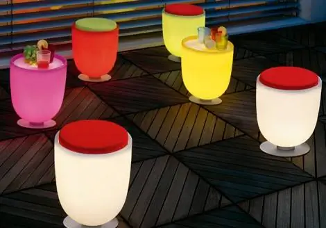modoluce-light-up-furniture-campanone-pouff-1