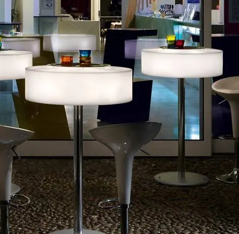 modoluce-light-up-furniture-atollo-happy-hour-2
