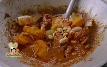 Courageous Kitchen Gang Massaman Gai (Куриный Массаман Карри)