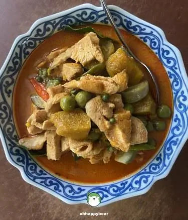 Oh Happy Bear Gang Gai Fak Tong (Тайское куриное карри с тыквой)