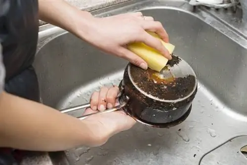 Как очистить кастрюли снаружи & Сковороды