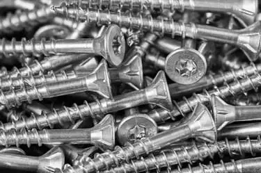 Шурупы по дереву из нержавеющей стали с резьбой и потайной головкой Torx. Шурупы по дереву из нержавеющей стали с резьбой и потайной головкой Torx.