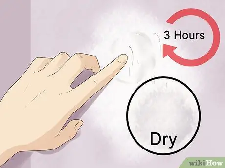 Ремонт дыр в гипсокартоне с помощью Spackle Step 12 Ремонт дыр в гипсокартоне с помощью Spackle Step 12