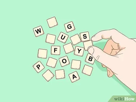 Играть в Bananagrams Шаг 3 Играть в Bananagrams Шаг 3