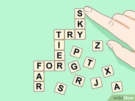 Играть в Bananagrams Шаг 4 Играть в Bananagrams Шаг 4