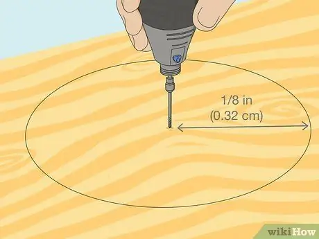 Вырезайте круги с помощью Dremel Step 7 Вырезайте круги с помощью Dremel Step 7