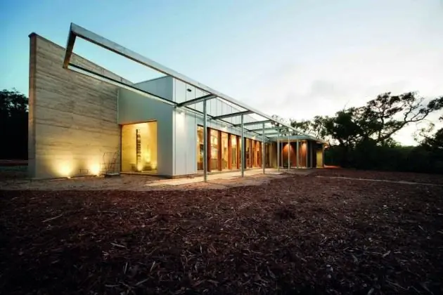 Hinterland House от Morris Partnership