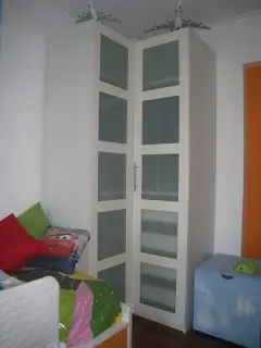 Угловой шкаф встречает умелого мужа