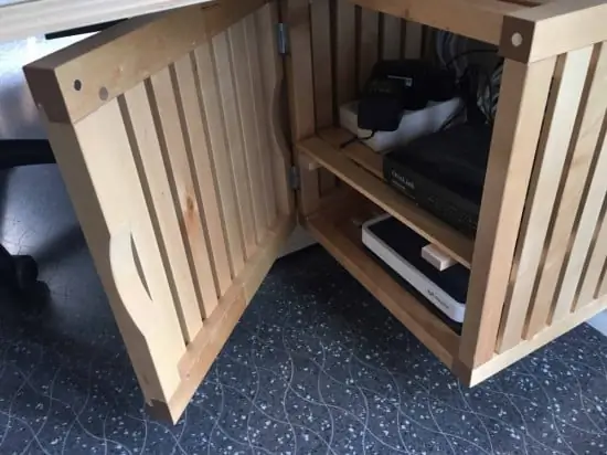 IKEAHackers-Wood_server_closet_05 IKEAHackers-Wood_server_closet_05