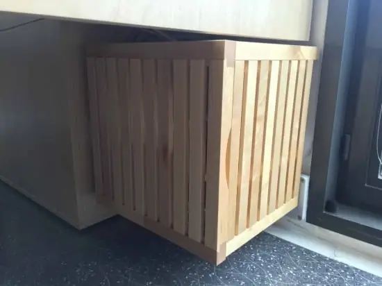 IKEAHackers-Wood_server_closet_06 IKEAHackers-Wood_server_closet_06
