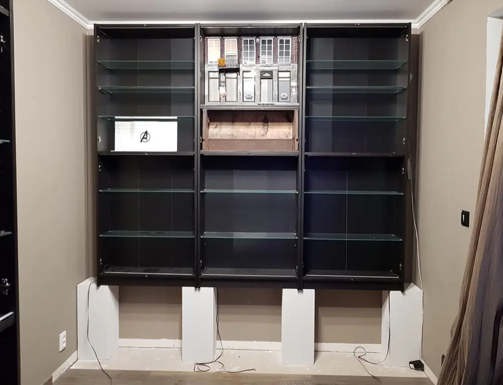 витрина для фигурок IKEA BILLY витрина для фигурок IKEA BILLY