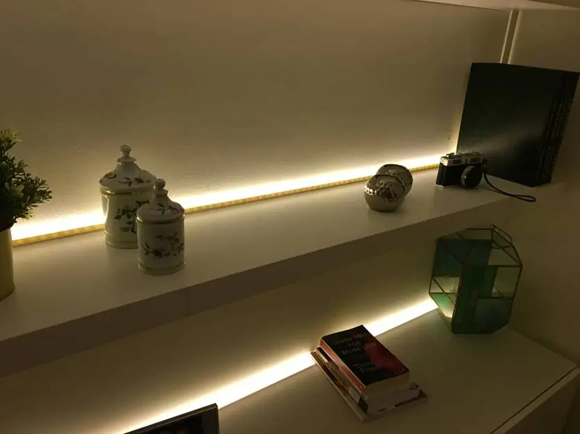 книжная полка с подсветкой IKEA BESTA and LACK книжная полка с подсветкой IKEA BESTA and LACK