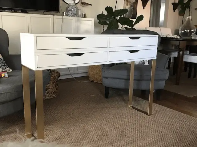 IKEA Makeup Vanity хак с 4 ящиками для хранения IKEA Makeup Vanity хак с 4 ящиками для хранения