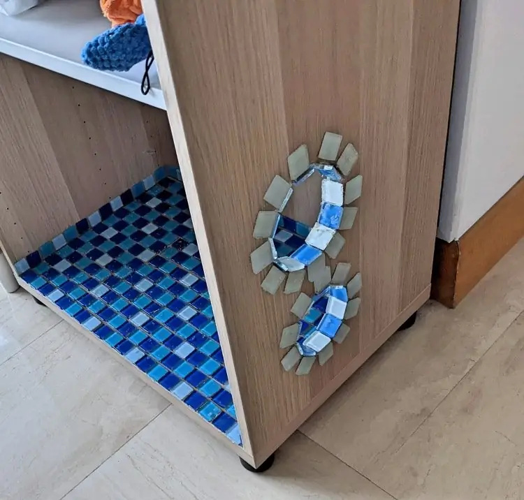 плиточные иллюминаторы