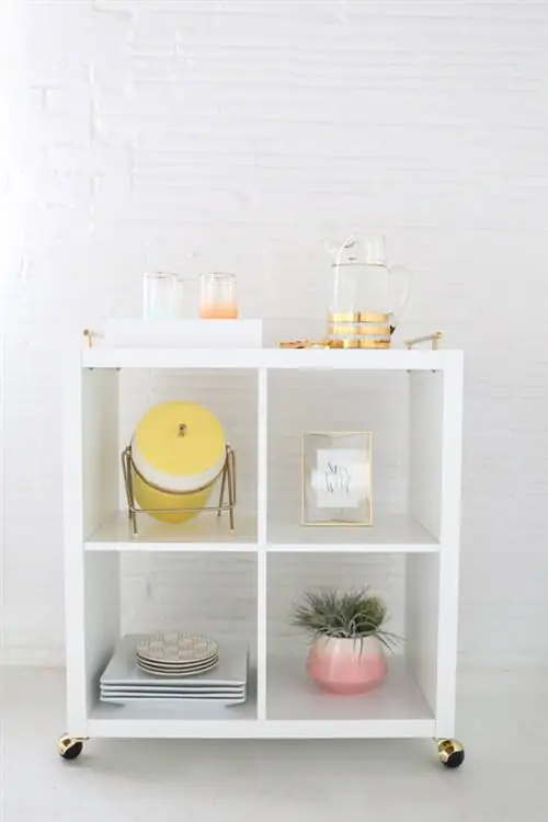 Очаровательная барная тележка от ikea expedit