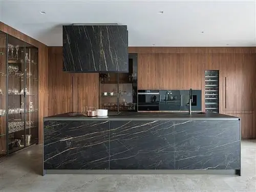 Линейная кухня TM italia cucine с островом d90 Линейная кухня TM italia cucine с островом d90