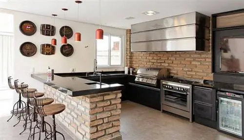 6 красивых способов украсить кухню кирпичом