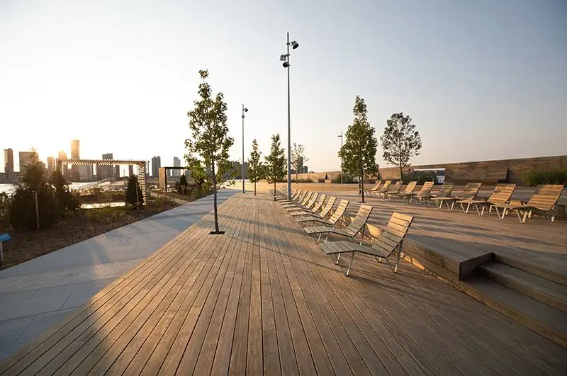 Зоны отдыха на пирсе 26 - Макс Гулиани для Hudson River Park Зоны отдыха на пирсе 26 - Макс Гулиани для Hudson River Park