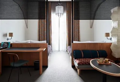 Ace Hotel Kyoto идеально подходит для дизайнерских путешественников, которые ищут приподнятые, но непритязательные номера