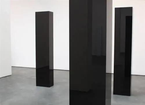 Джон Маккракен, Six Columns, 2006 (отражение скорости Земли, 1987) Джон Маккракен, Six Columns, 2006 (отражение скорости Земли, 1987)