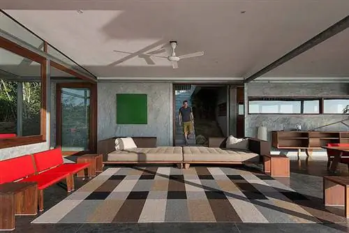 The-Naked-House-Welcome-Beyond-8a The-Naked-House-Welcome-Beyond-8a