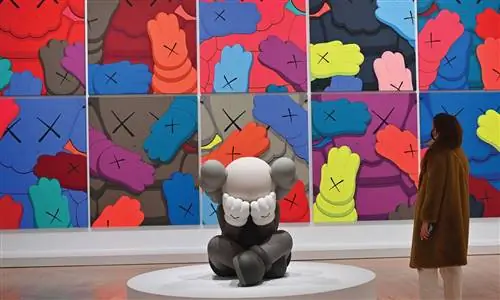 Большой обзор: Kaws в Бруклинском музее