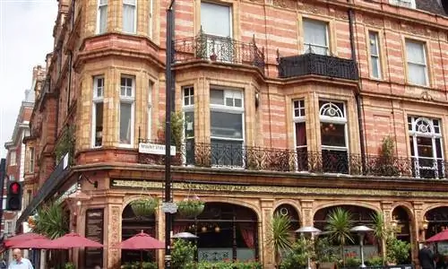 Благотворительная организация Arts откроет всплывающее окно в Mayfair для продажи работ во время уик-энда в лондонской галерее