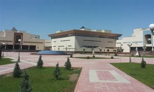 В проблемном Нукусском музее Узбекистана втянут новый скандал