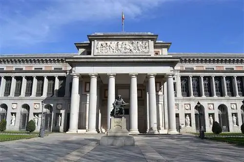 Музей Прадо в Мадриде закрылся из-за коронавируса вместе с несколькими другими крупными музеями испанской столицы. Музей Прадо в Мадриде закрылся из-за коронавируса вместе с несколькими другими крупными музеями испанской столицы.
