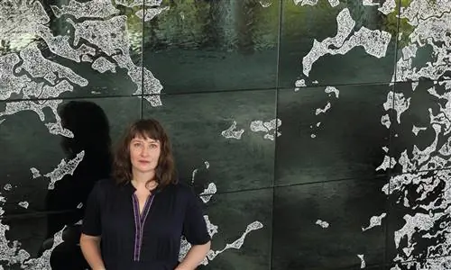 Из Майами в Маргейт: фреска Эллен Харви, изображающая кусочек Южной Флориды, путешествует за границу