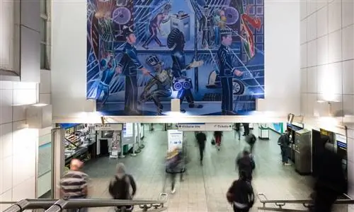 Роззерс и Растас: Дензил Форрестер представляет комиссию станции метро Brixton