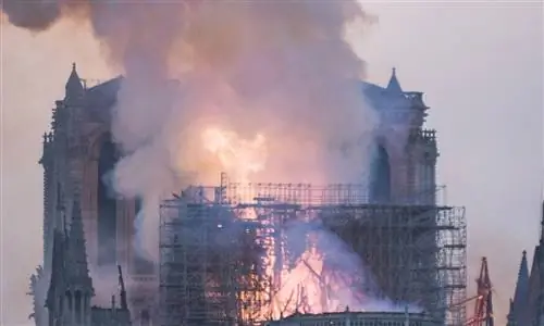 Годовщина пожара в Нотр-Дам: это безопасно, но необходимо принять важные решения, поскольку Covid-19 останавливает восстановление