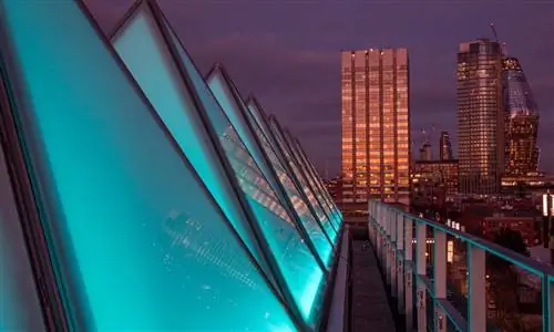 Световое шоу под открытым небом в Southbank Centre дарит блестящее праздничное настроение, но не утешает своих высвобождающихся работников
